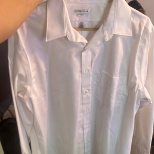 Reg fit, wrinkle free